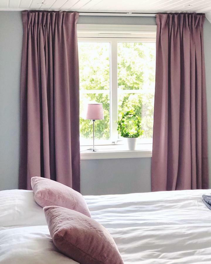 Lindens Bed&Breakfast Мелеруд Екстериор снимка